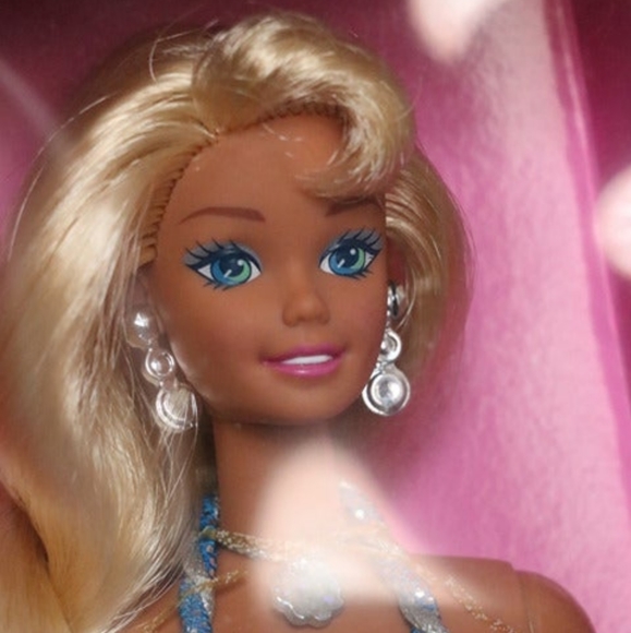 New Sparkle Beach Barbie Doll 1995 - Picture 2 of 8